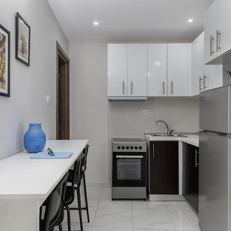 Stylish Apartment In City Center Салоніки Екстер'єр фото